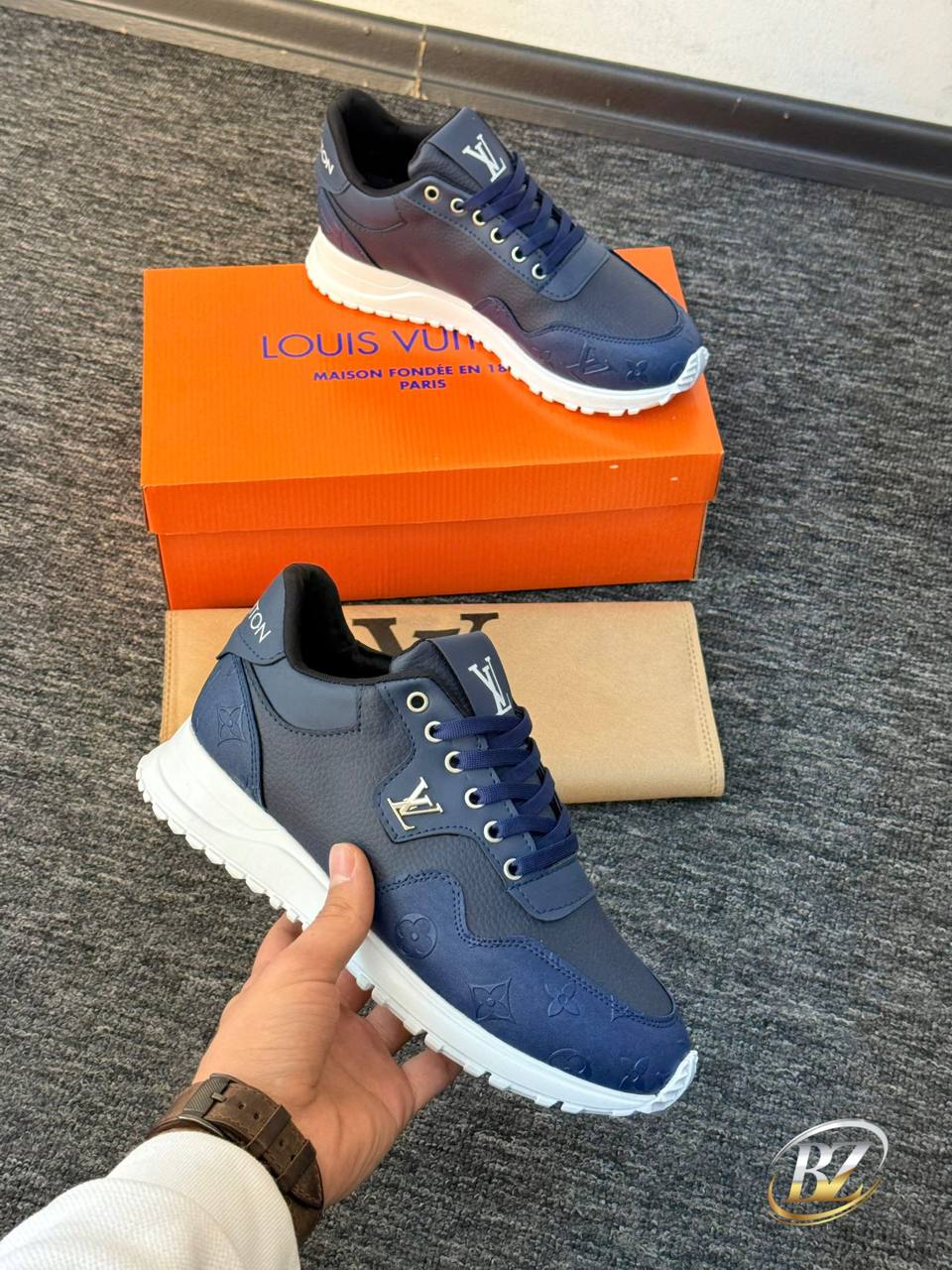 ΑΝΔΡΙΚΑ ΠΑΠΟΥΤΣΙΑ LOUIS VUITTON