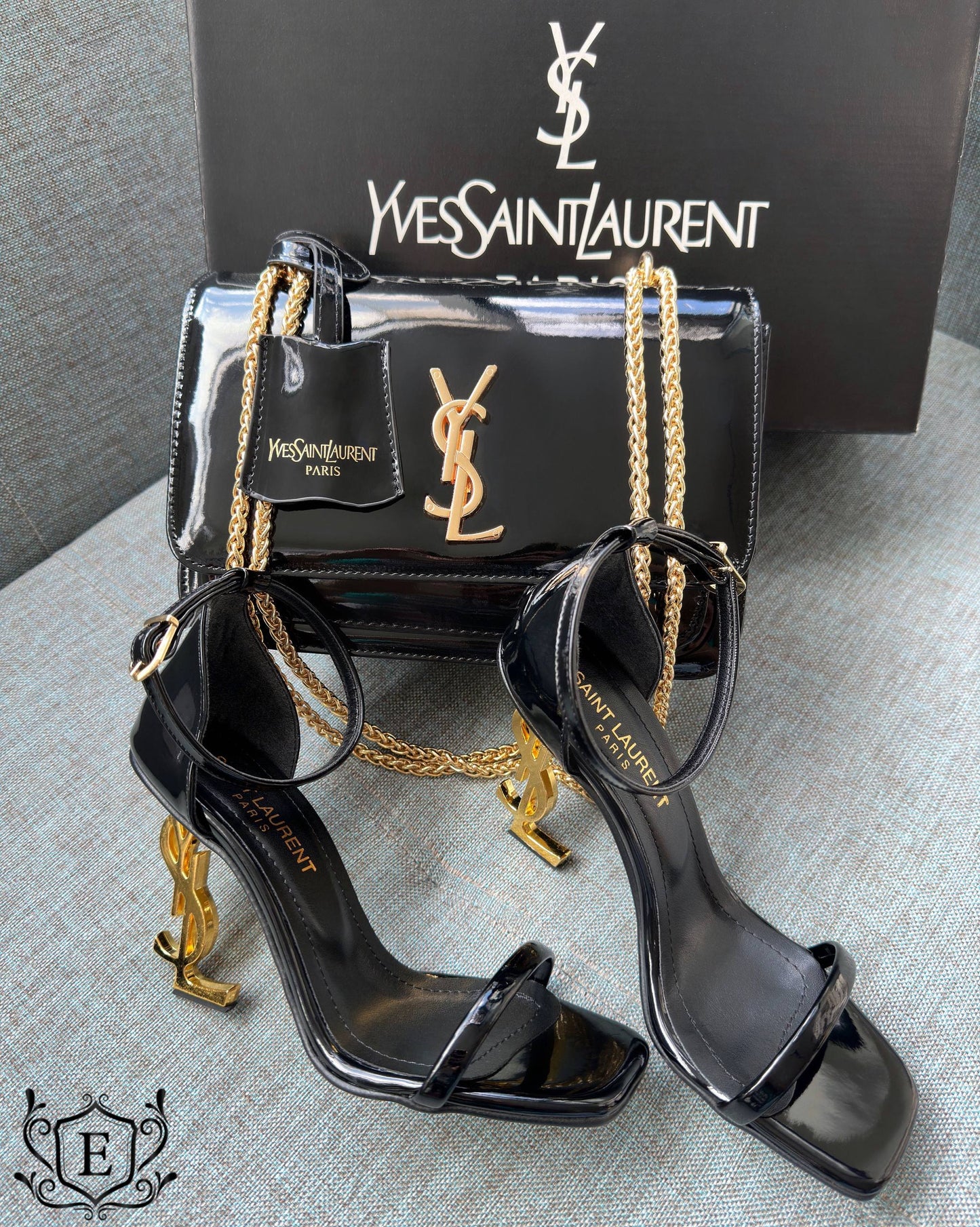 ΓΥΝΑΙΚΕΙΟ ΣΕΤ ΠΑΠΟΥΤΣΙΩΝ & ΤΣΑΝΤΑΣ YSL