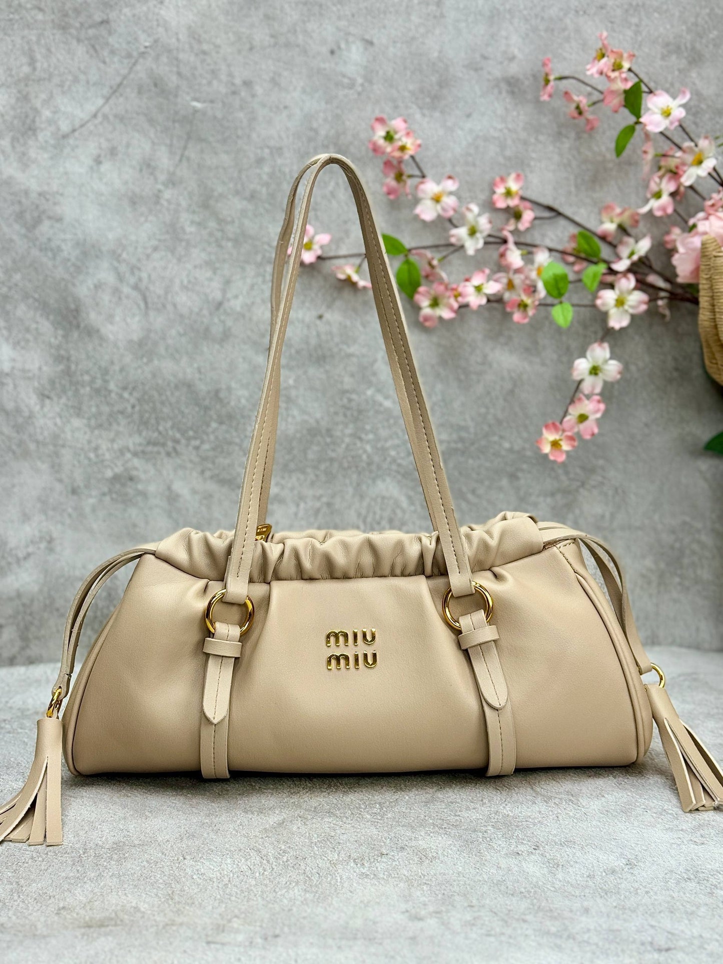 ΤΣΑΝΤΕΣ MIU MIU