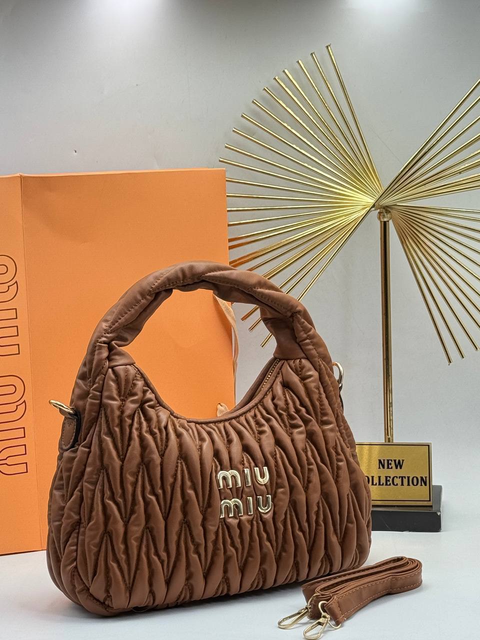 ΤΣΑΝΤΕΣ MIU MIU