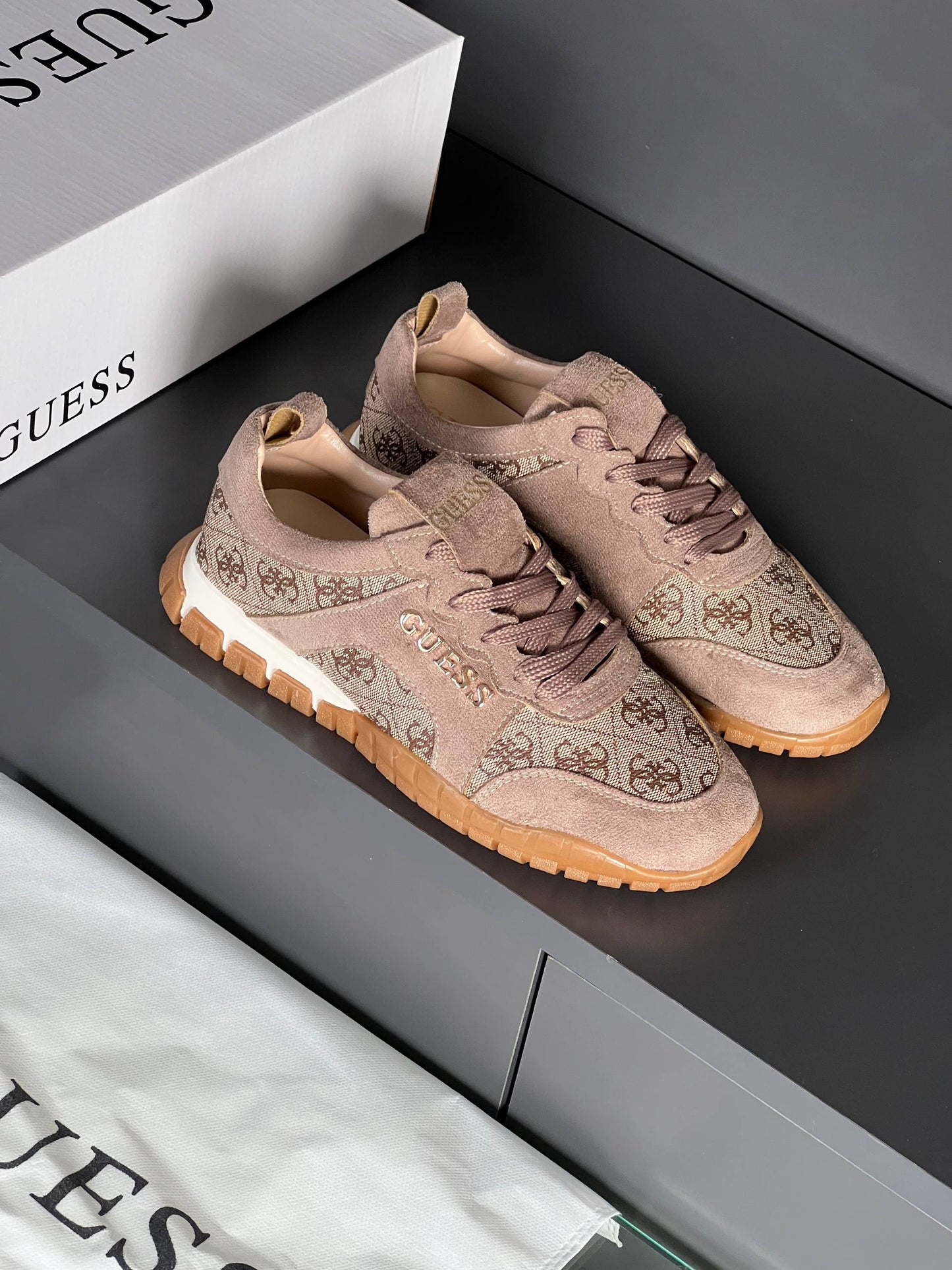 Γυναικεία Παπούτσια Guess