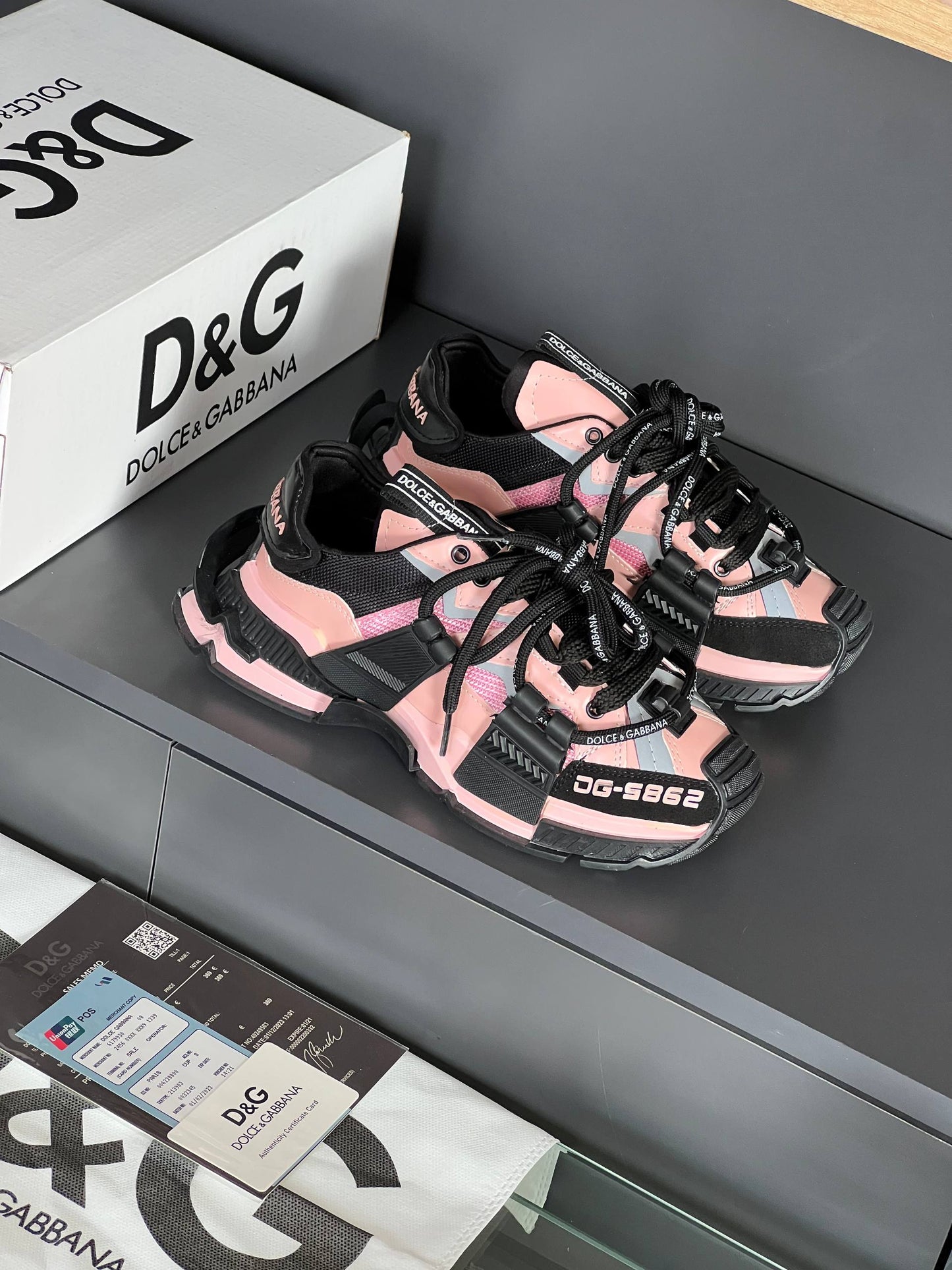 ΓΥΝΑΙΚΕΙΑ ΠΑΠΟΥΤΣΙΑ D&G