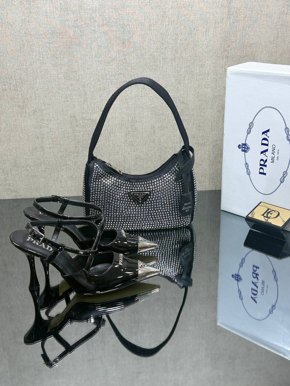 ΓΥΝΑΙΚΕΙΟ ΣΕΤ PRADA