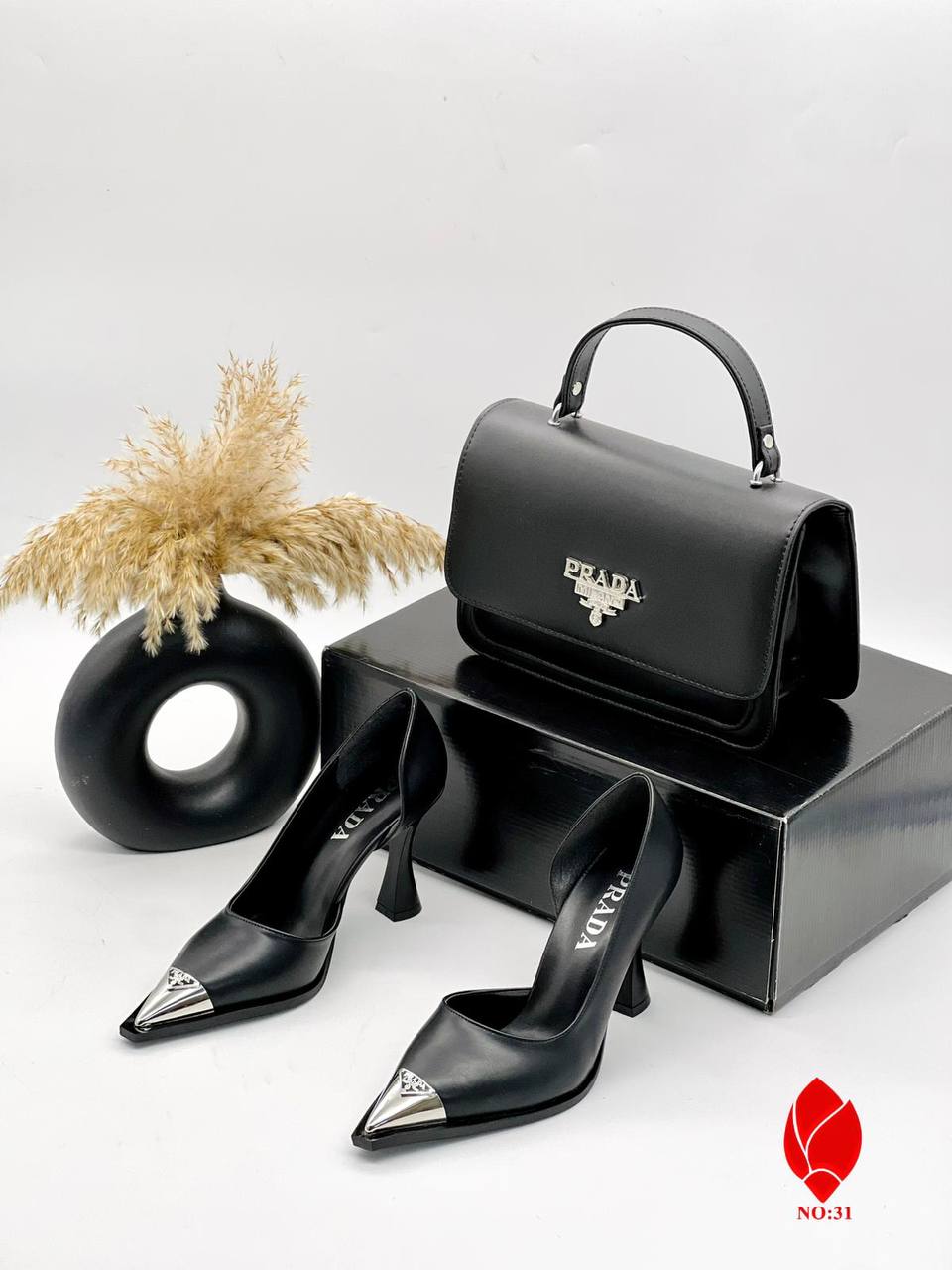 ΓΥΝΑΙΚΕΙΟ ΣΕΤ ΠΑΠΟΥΤΣΙΩΝ &amp; ΤΣΑΝΤΑΣ PRADA