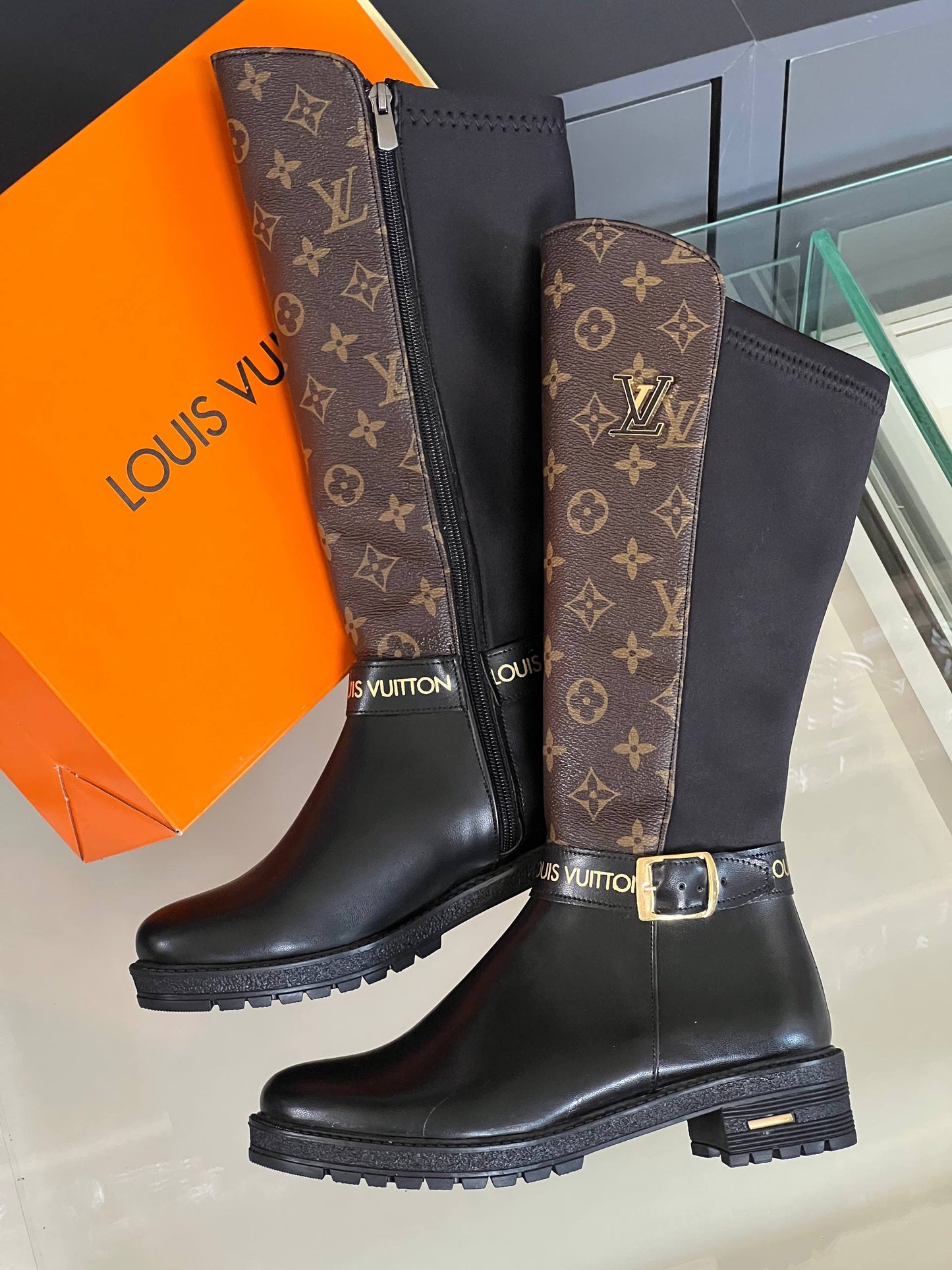 WOMENS SHOES LOUIS VUITTON