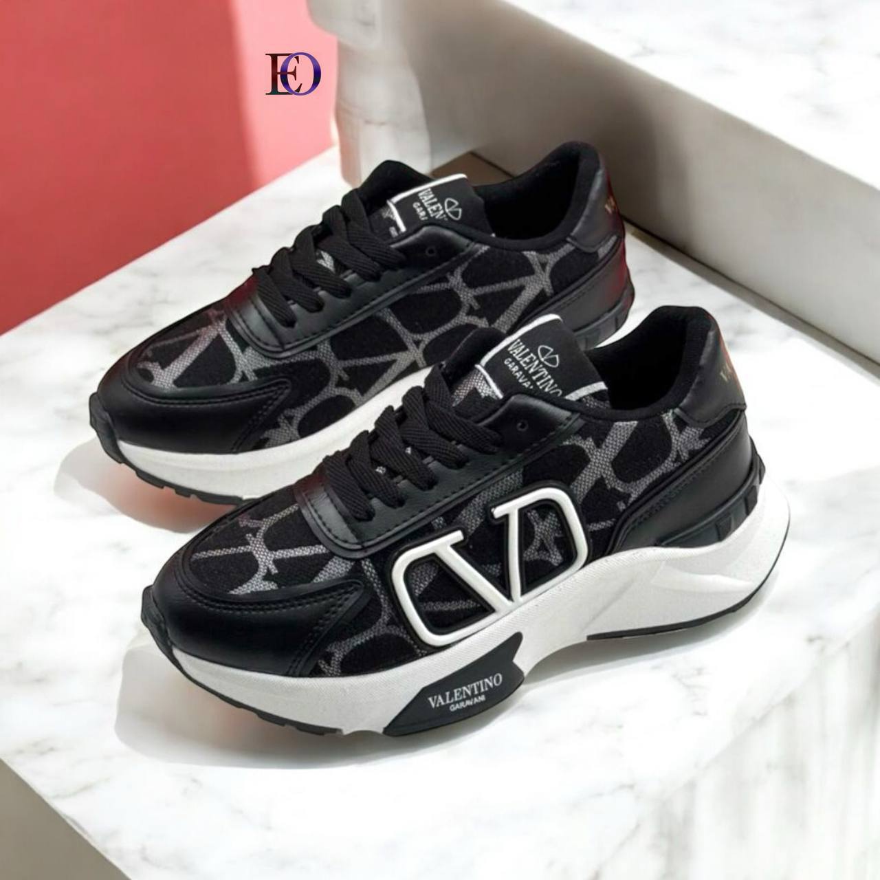 ΑΝΔΡΙΚΑ ΠΑΠΟΥΤΣΙΑ VALENTINO