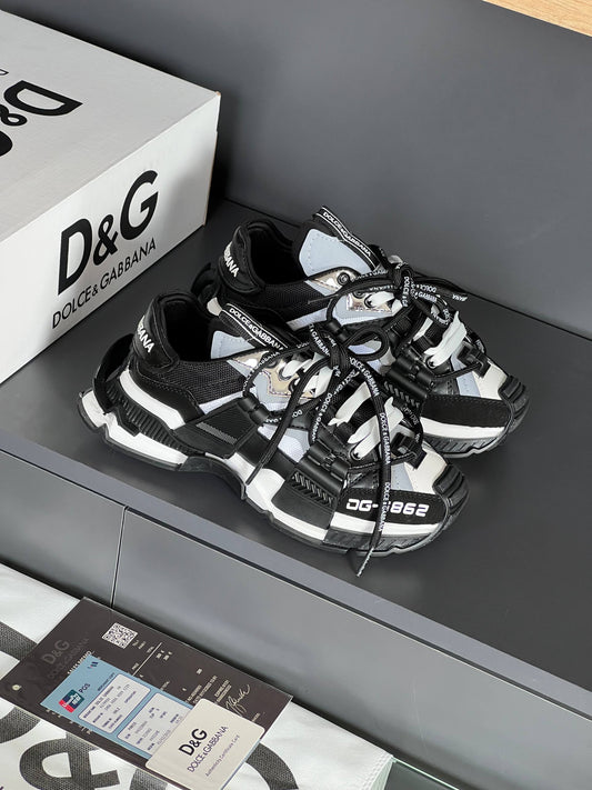 ΓΥΝΑΙΚΕΙΑ ΠΑΠΟΥΤΣΙΑ D&amp;G