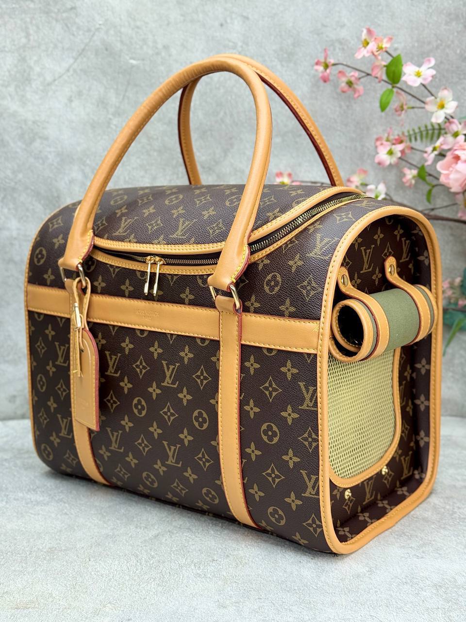 ΓΥΝΑΙΚΕΙΕΣ ΤΣΑΝΤΕΣ LOUIS