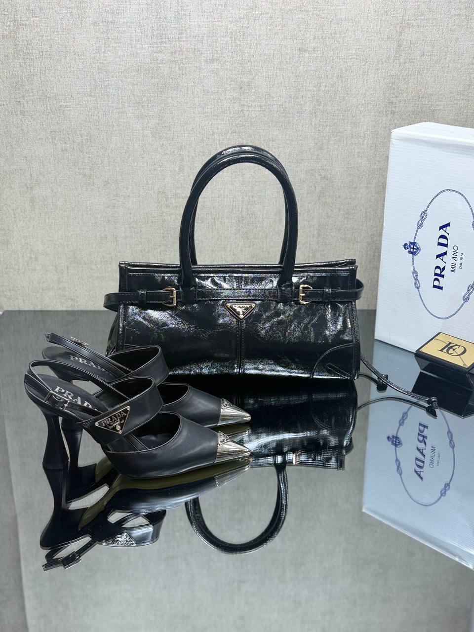 ΓΥΝΑΙΚΕΙΟ ΣΕΤ PRADA