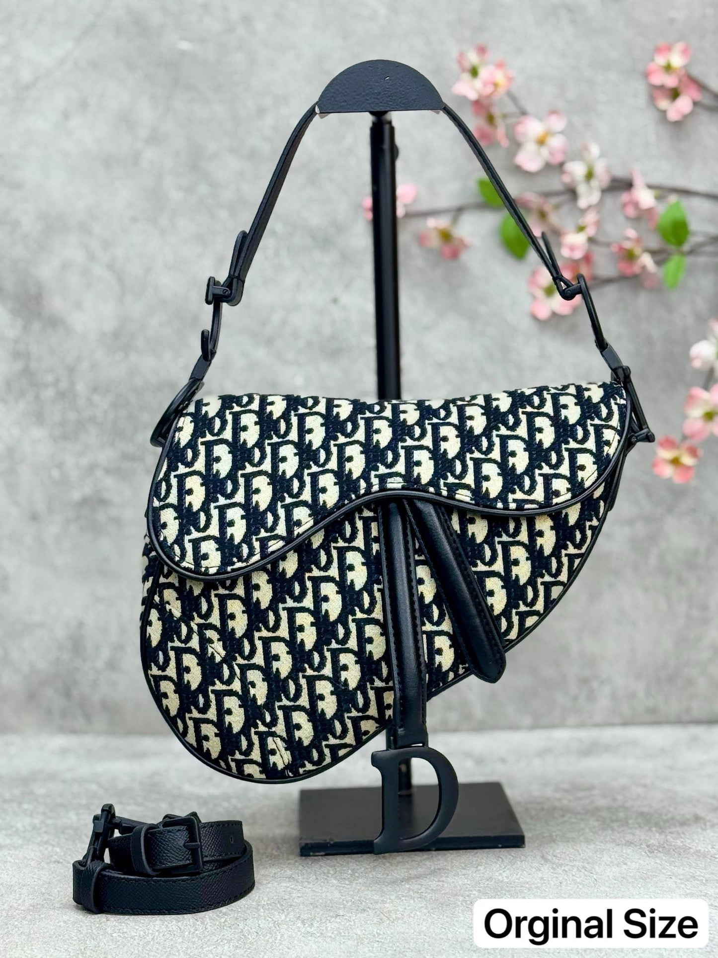 ΤΣΑΝΤΕΣ CHRISTIAN DIOR