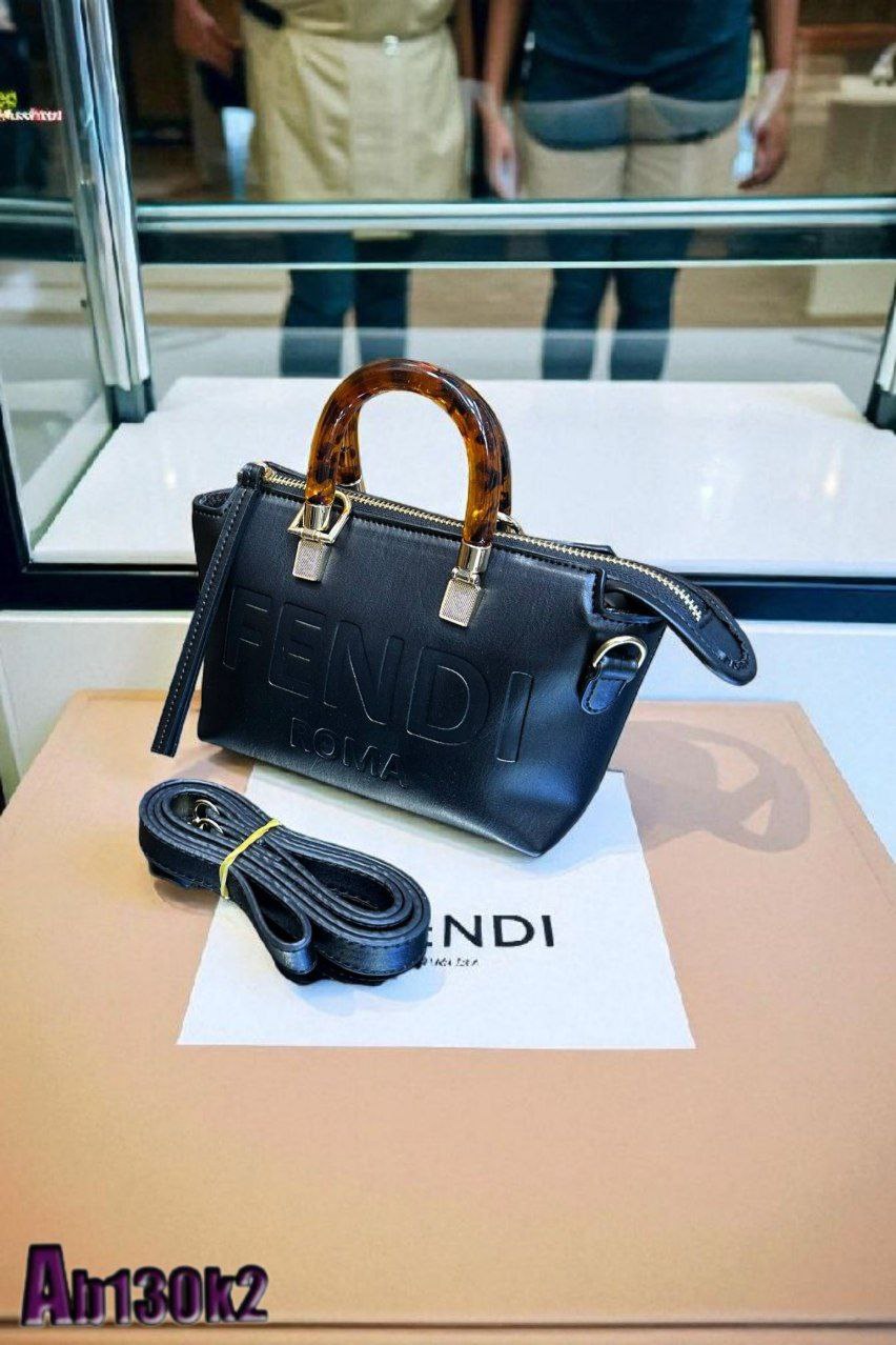 ΤΣΑΝΤΕΣ FENDI