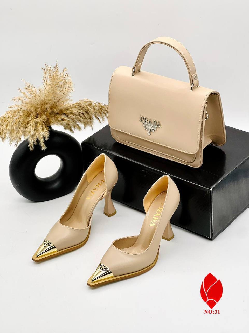 ΓΥΝΑΙΚΕΙΟ ΣΕΤ ΠΑΠΟΥΤΣΙΩΝ &amp; ΤΣΑΝΤΑΣ PRADA