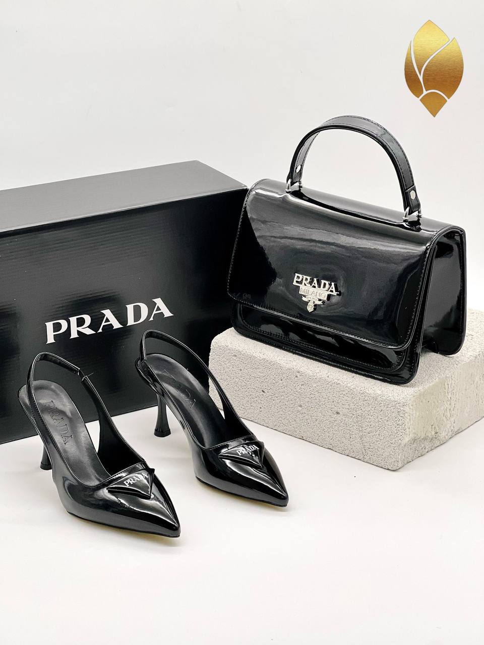 ΓΥΝΑΙΚΕΙΟ ΣΕΤ ΠΑΠΟΥΤΣΙΩΝ &amp; ΤΣΑΝΤΑΣ PRADA