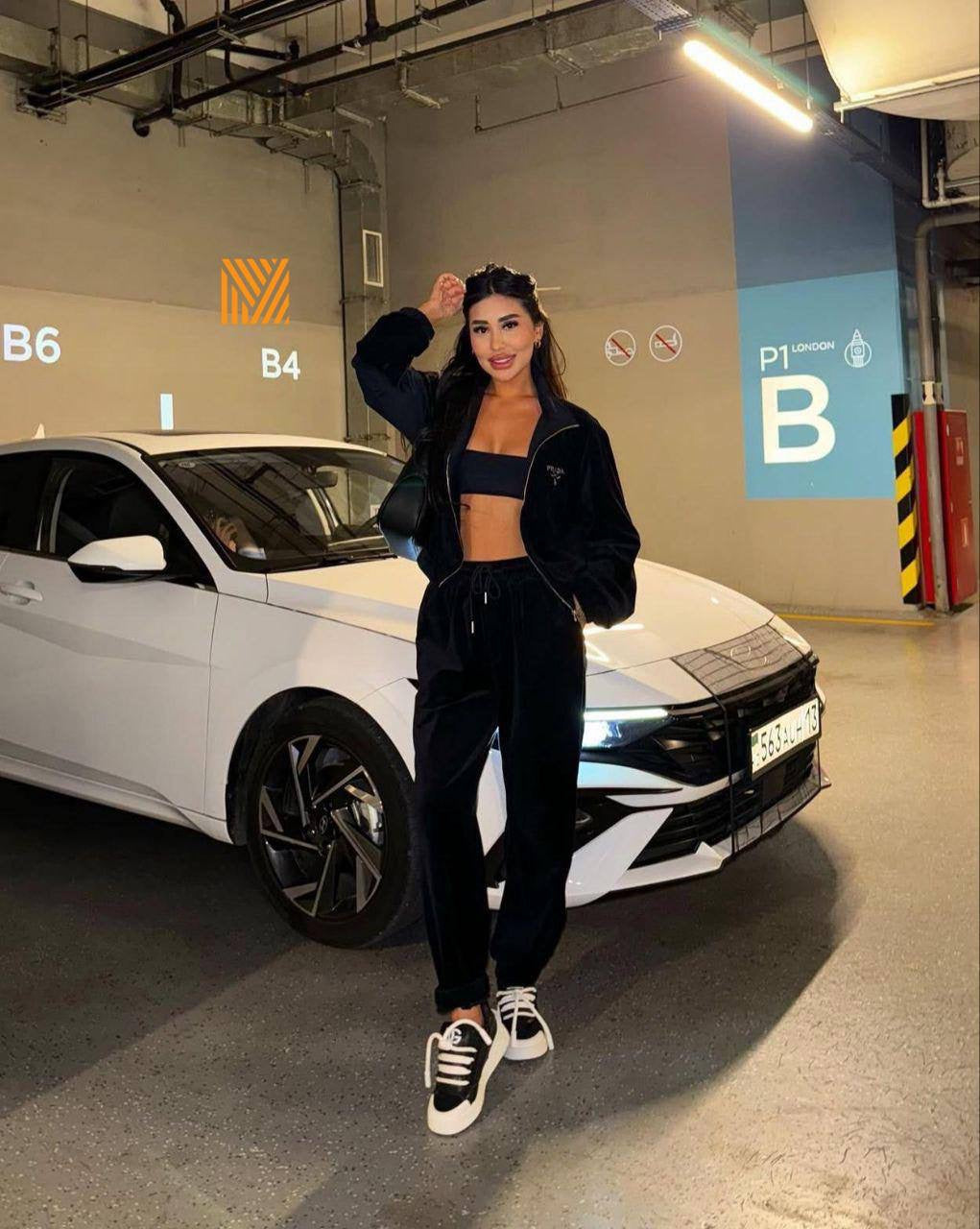 ΓΥΝΑΙΚΕΙΟ ΣΕΤ PRADA