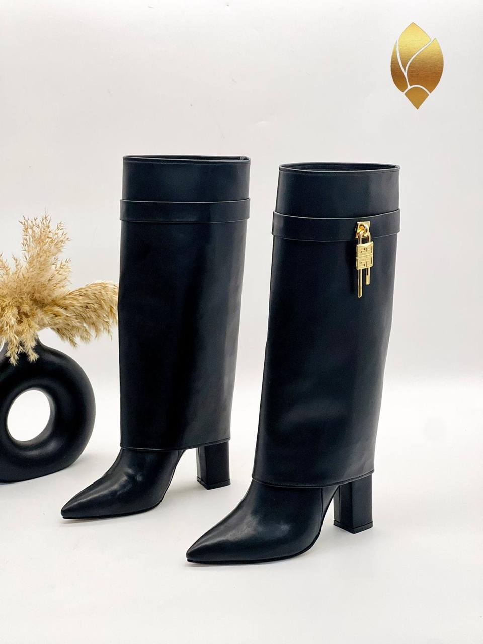 ΓΥΝΑΙΚΕΙΕΣ ΜΠΟΤΕΣ