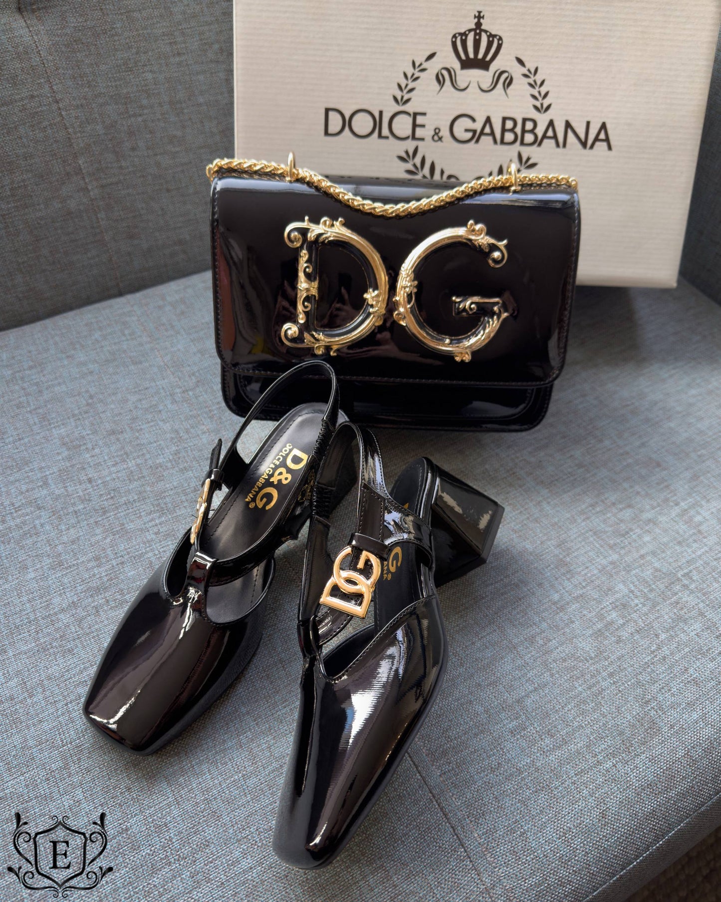 ΓΥΝΑΙΚΕΙΟ ΣΕΤ ΠΑΠΟΥΤΣΙΩΝ &amp; ΤΣΑΝΤΑΣ