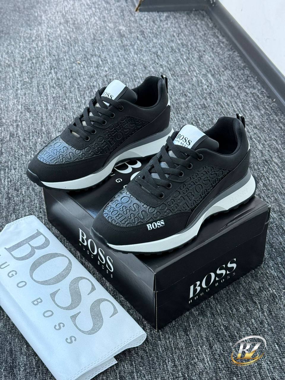 ΑΝΔΡΙΚΑ ΠΑΠΟΥΤΣΙΑ BOSS