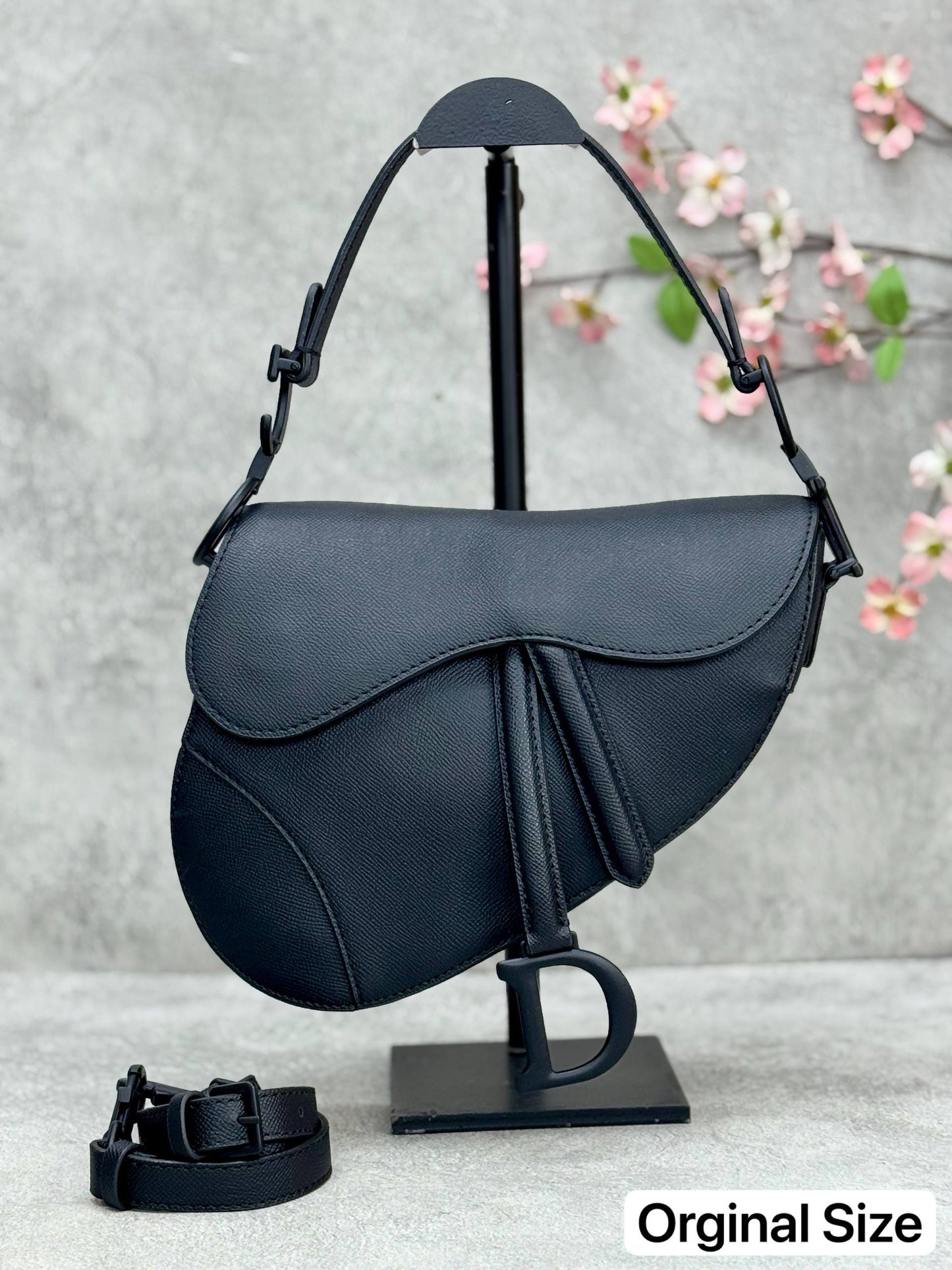 ΤΣΑΝΤΕΣ CHRISTIAN DIOR